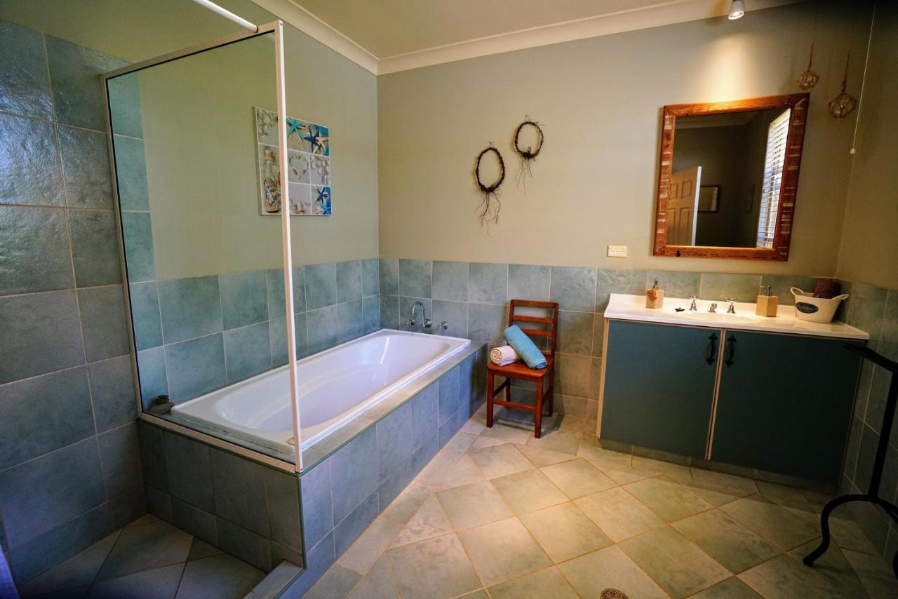 Appartement Kiwarrak Country Retreat à Old Bar Extérieur photo